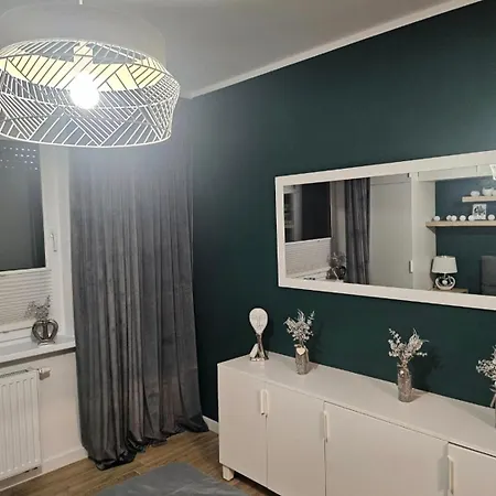 Z Ogródkiem Wysoki Standard Centrum Północ